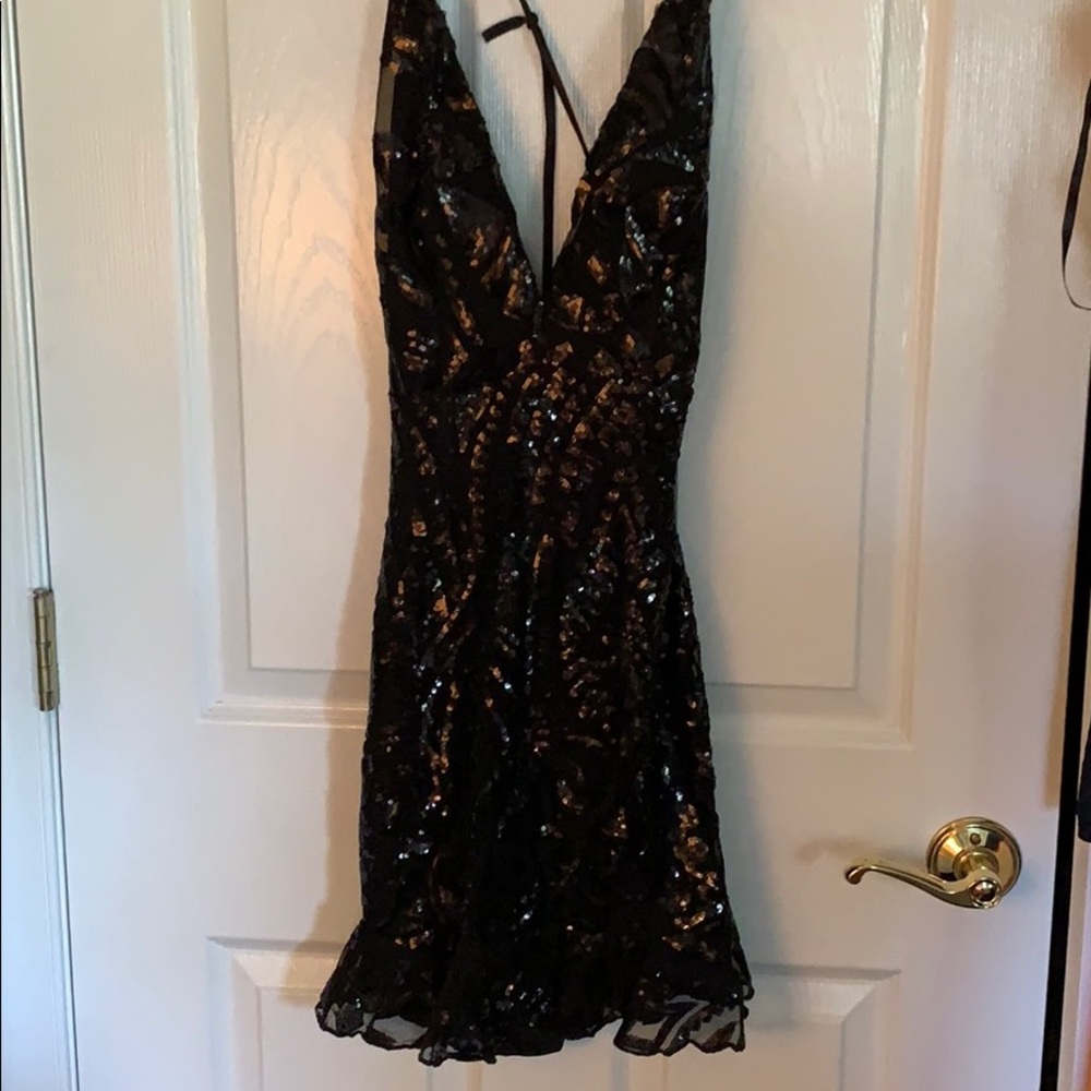 Krissy sequin v dress